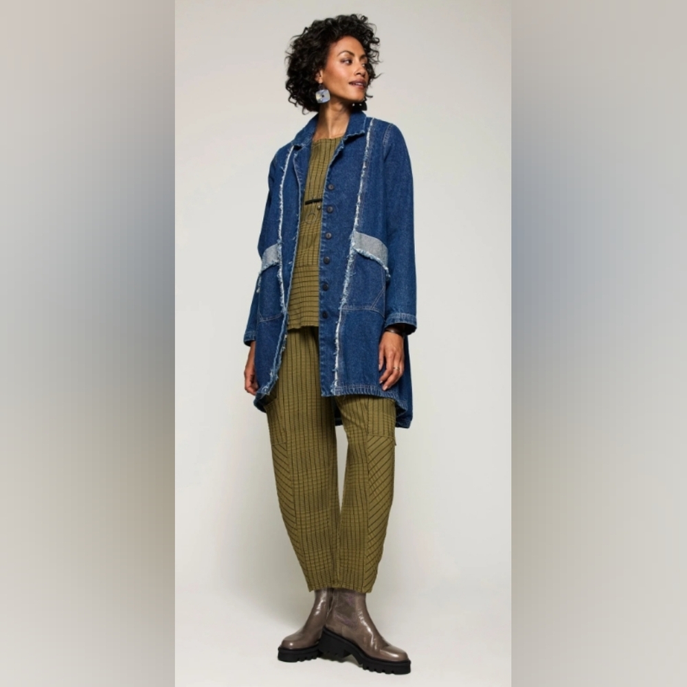 Hinge Jacket